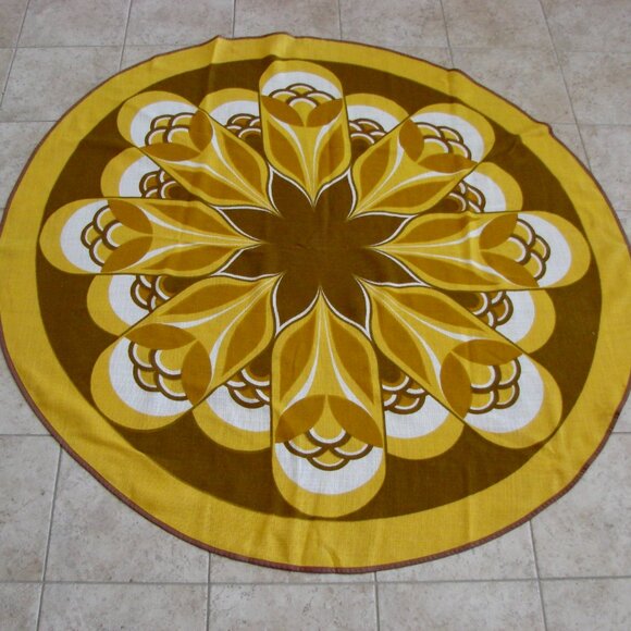 Vintage MCM 70s Round Tablecloth Orange Yellow Brown Floral Teak Germany - Picture 1 of 14